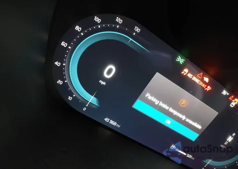 2023 Volvo Xc60 B5 Plus Bright Theme из США, поврежденный, VIN YV4L12RN6P1245102